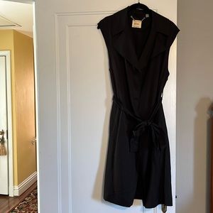 Sleeveless trench black